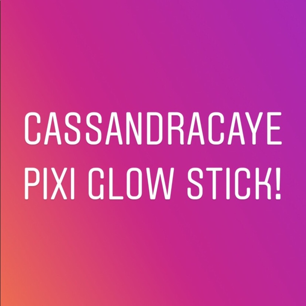 Pixi Glow Stick Only! ☺️